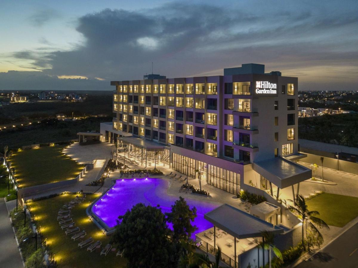Hilton Garden Inn Ла-Романа Экстерьер фото