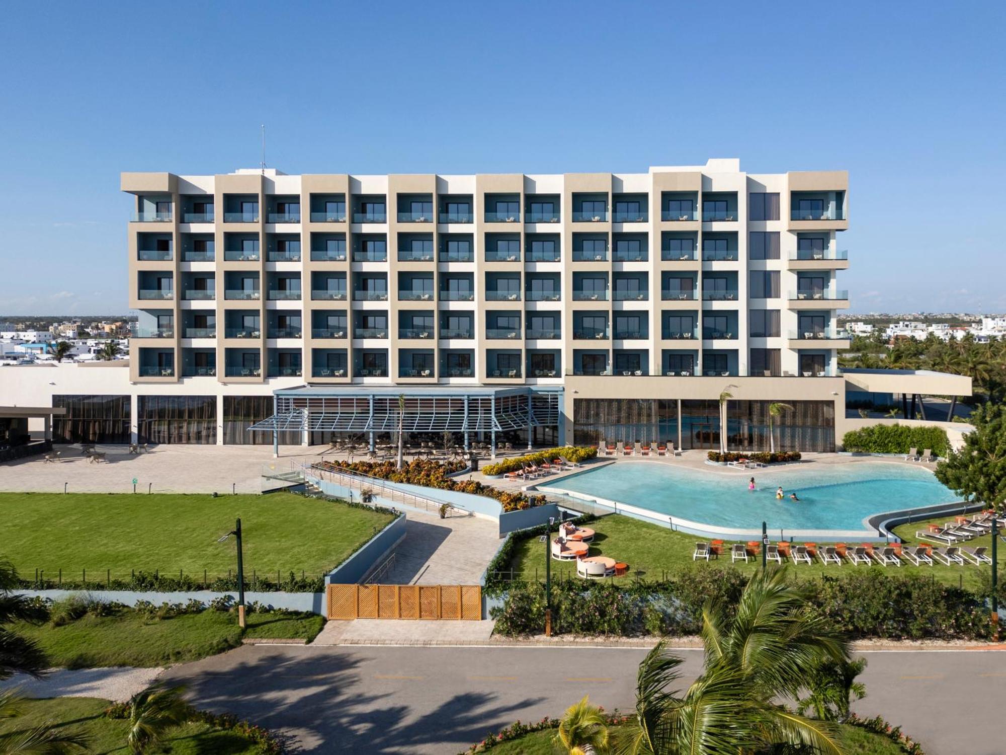 Hilton Garden Inn Ла-Романа Экстерьер фото